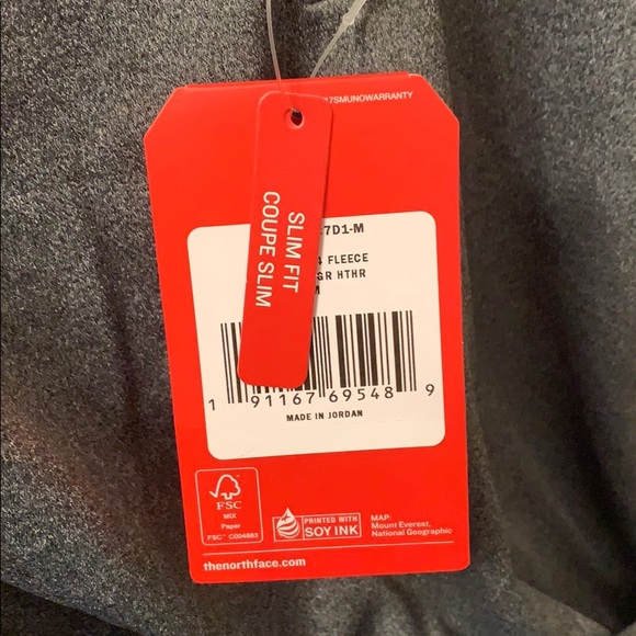 NorthFace Quarter zip - Picture 3 of 3